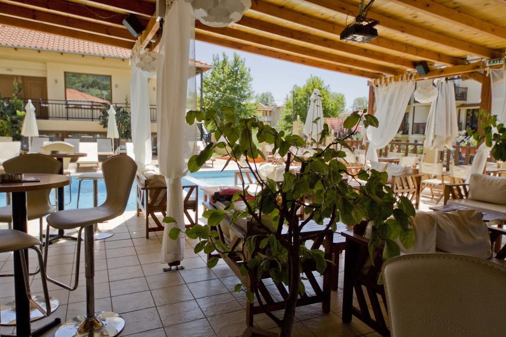Porto Marina Chrysi Ammoudia