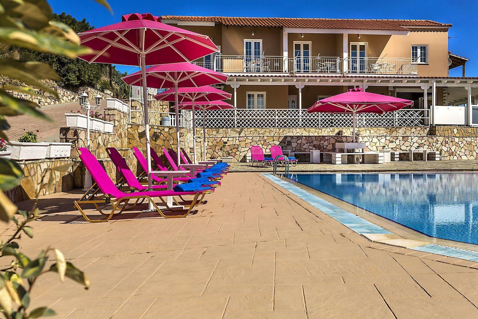 Lefteris Village 3*