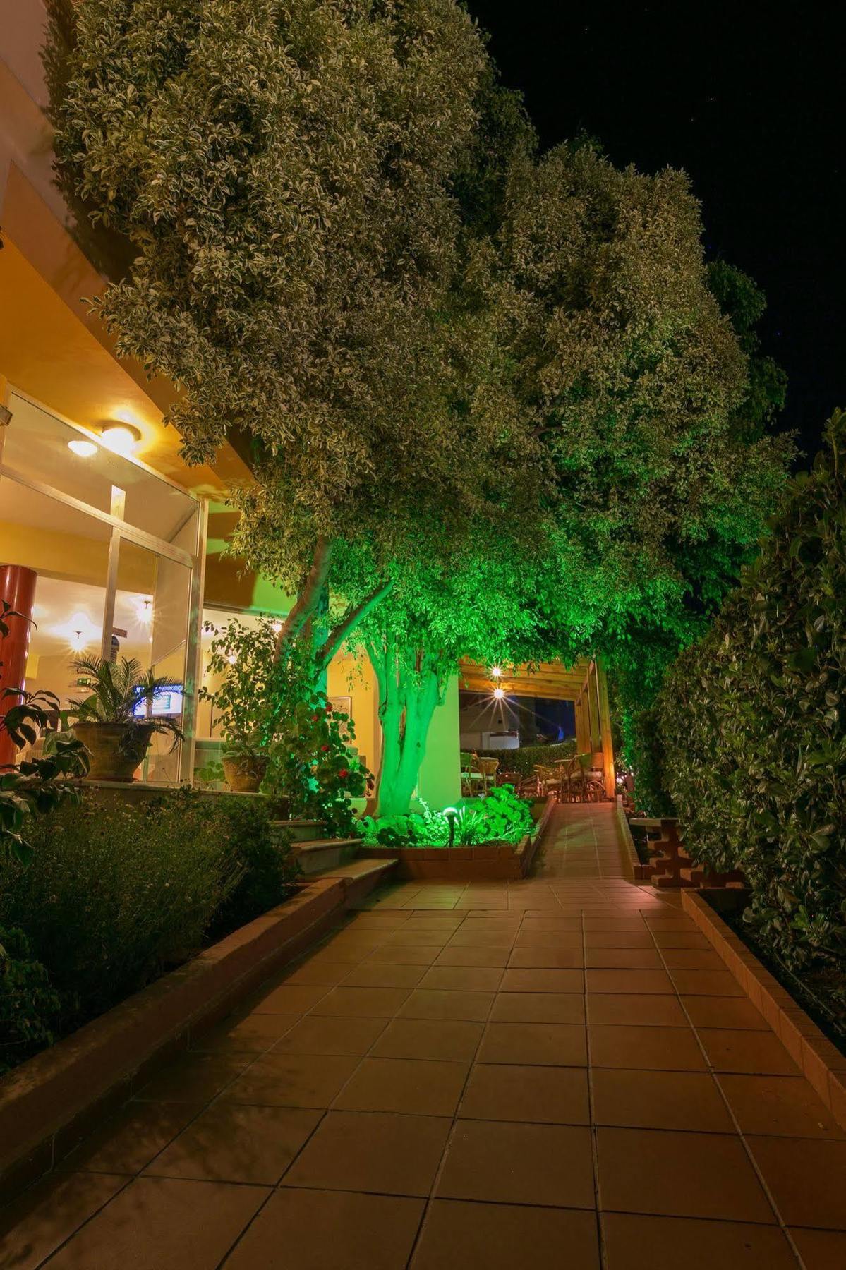 Elotia Hotel 3*