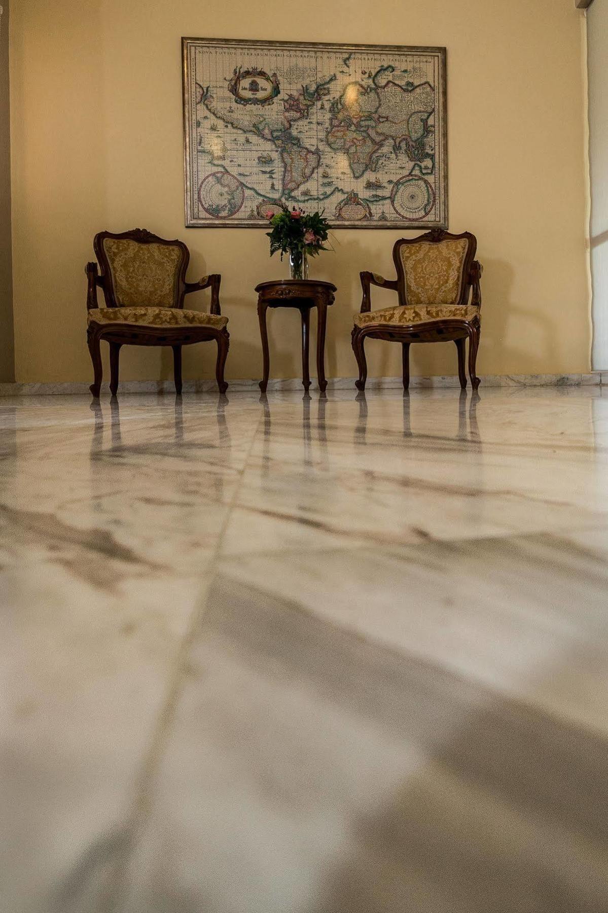 Hotel Elotia 3*