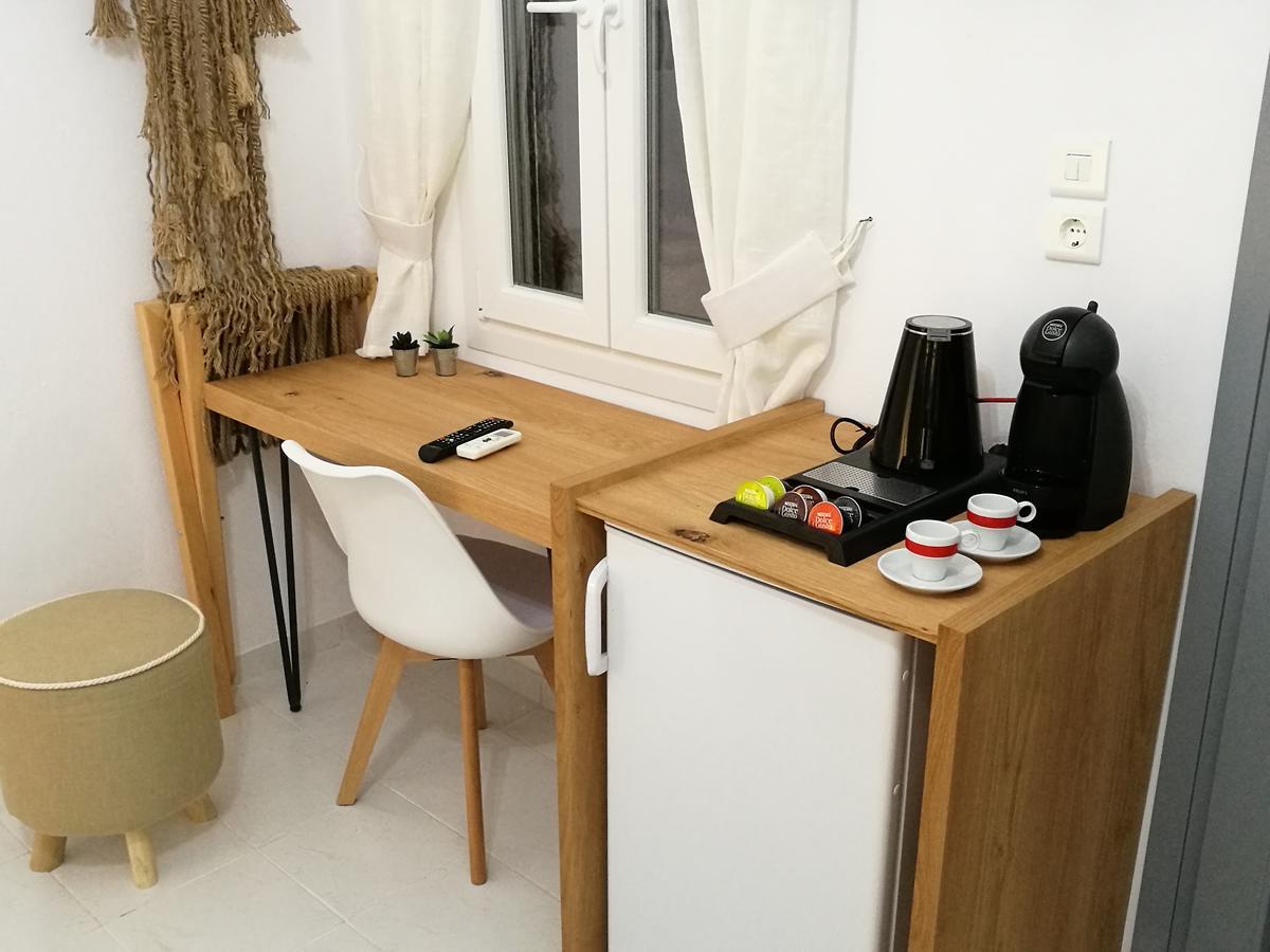 Gerania Milos Apartment *