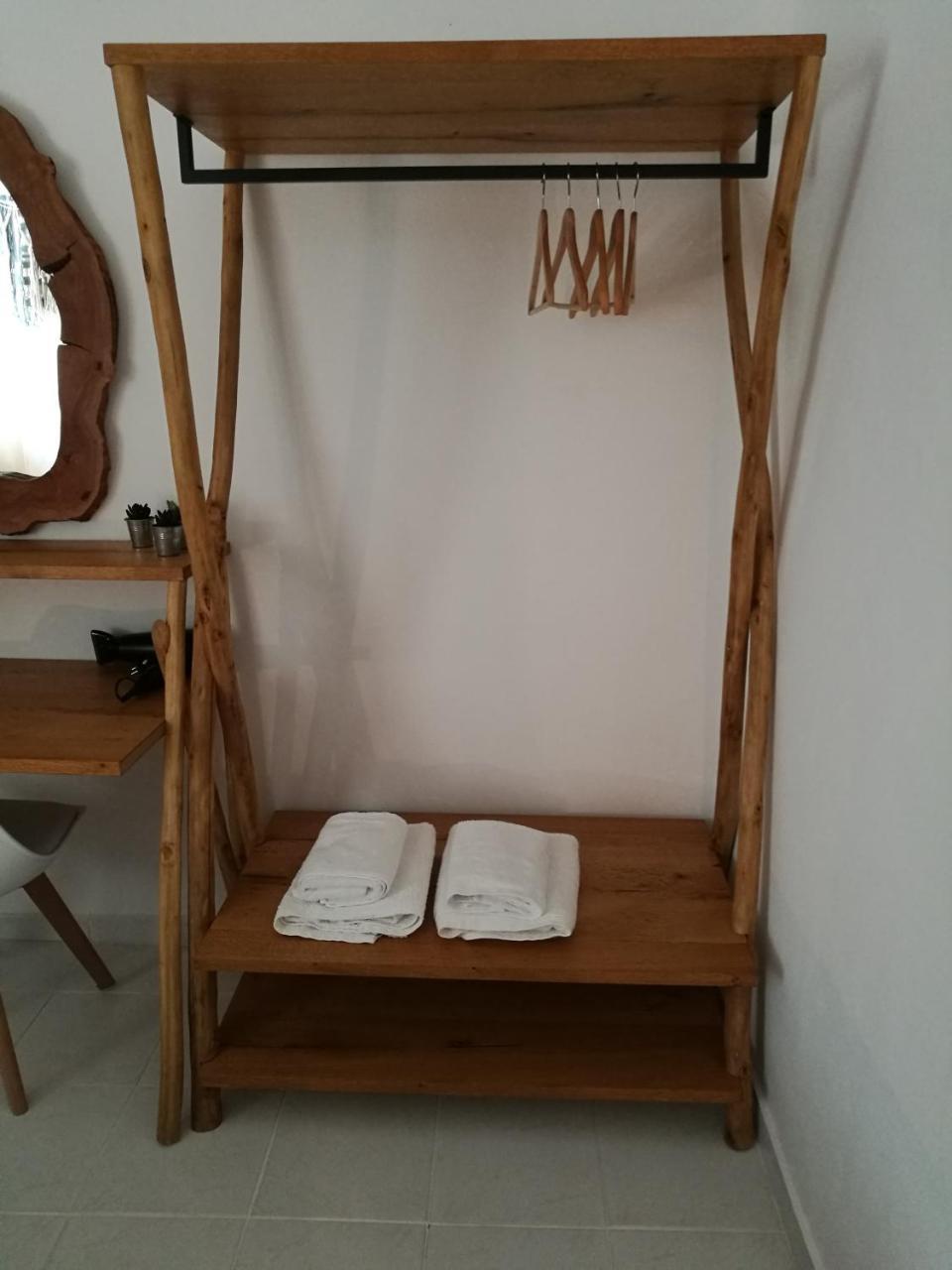Apartment Gerania Milos *