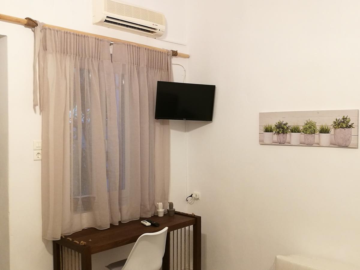 Gerania Milos Apartment Adamantas (Milos)
