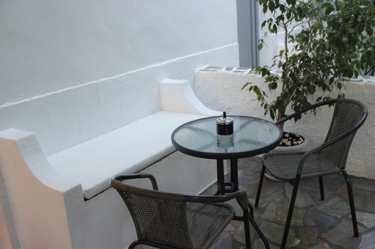 Apartment Gerania Milos