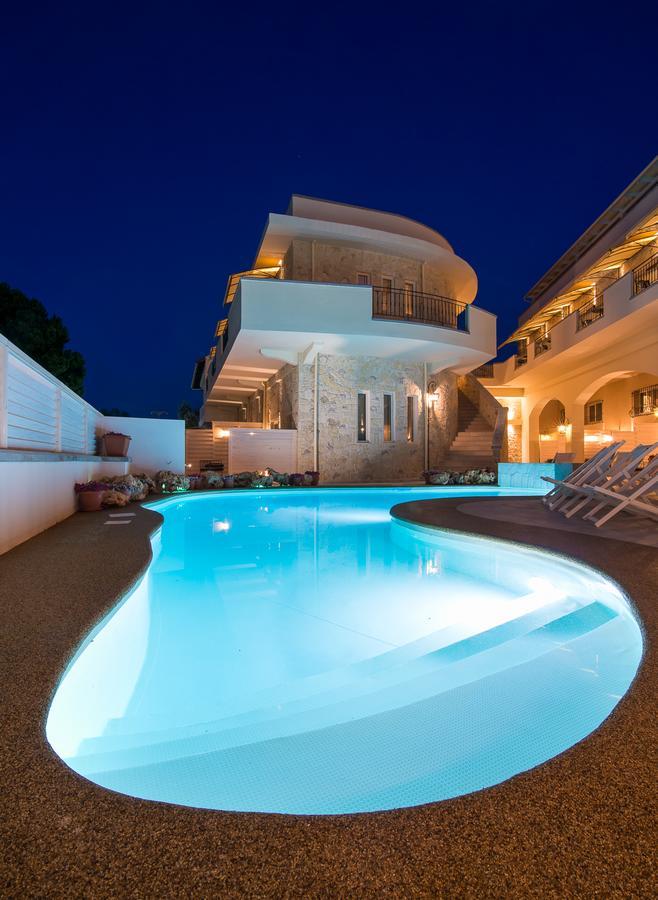 Neikos Mediterraneo Luxury Hanioti
