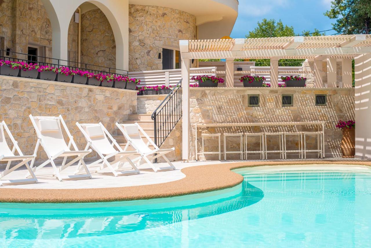 Neikos Mediterraneo Luxury Hotel Hanioti