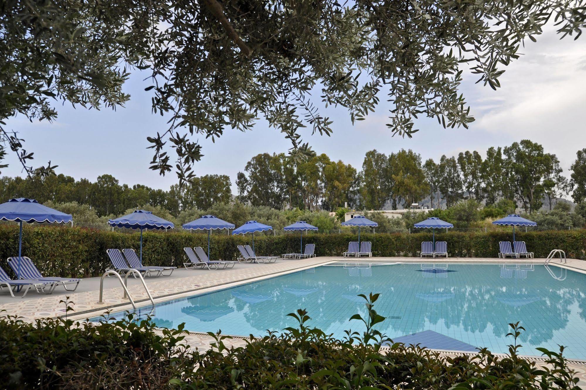 Tina Flora Hotel