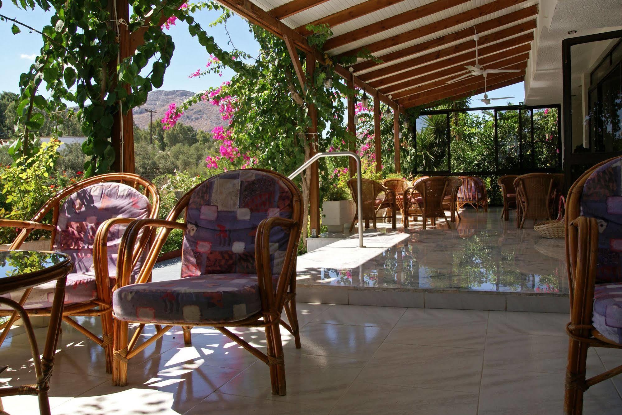 Hotel Tina Flora