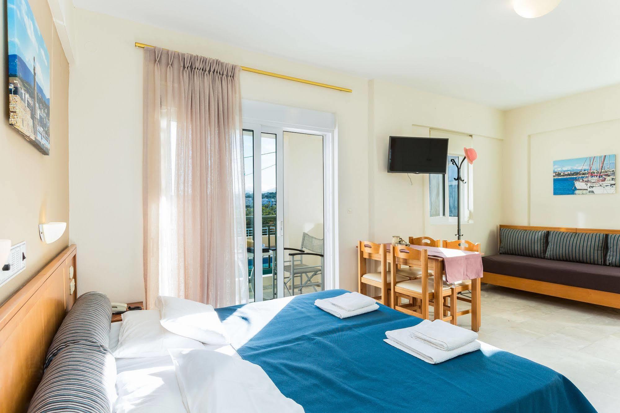 Radamanthy's Aparthotel 2*