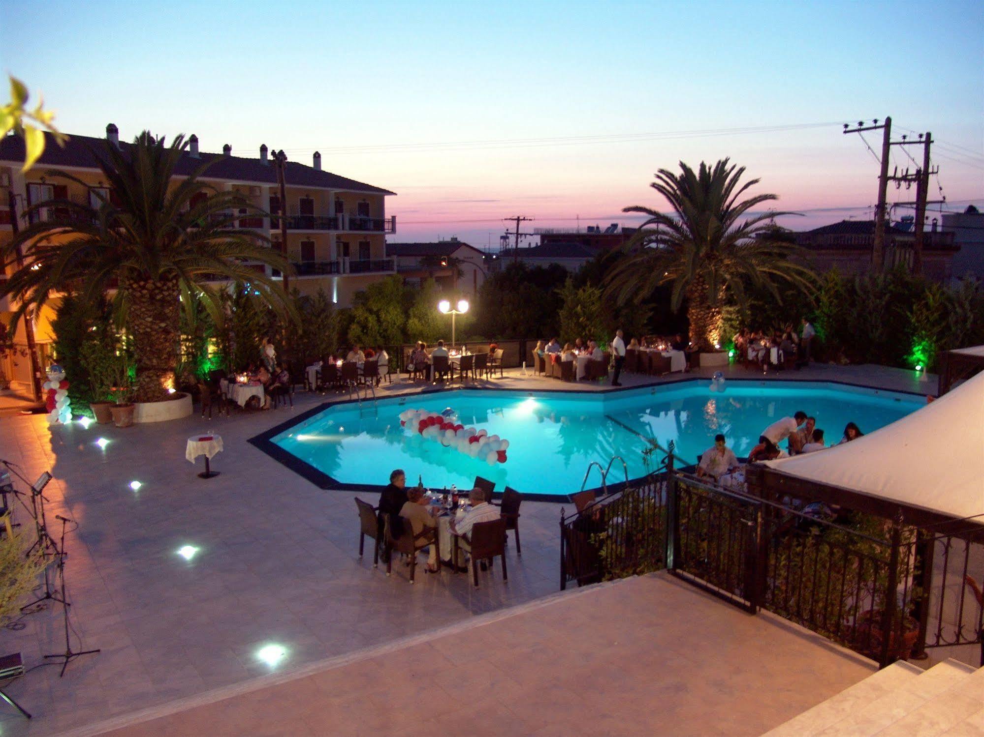 Merope Hotel Karlovassi