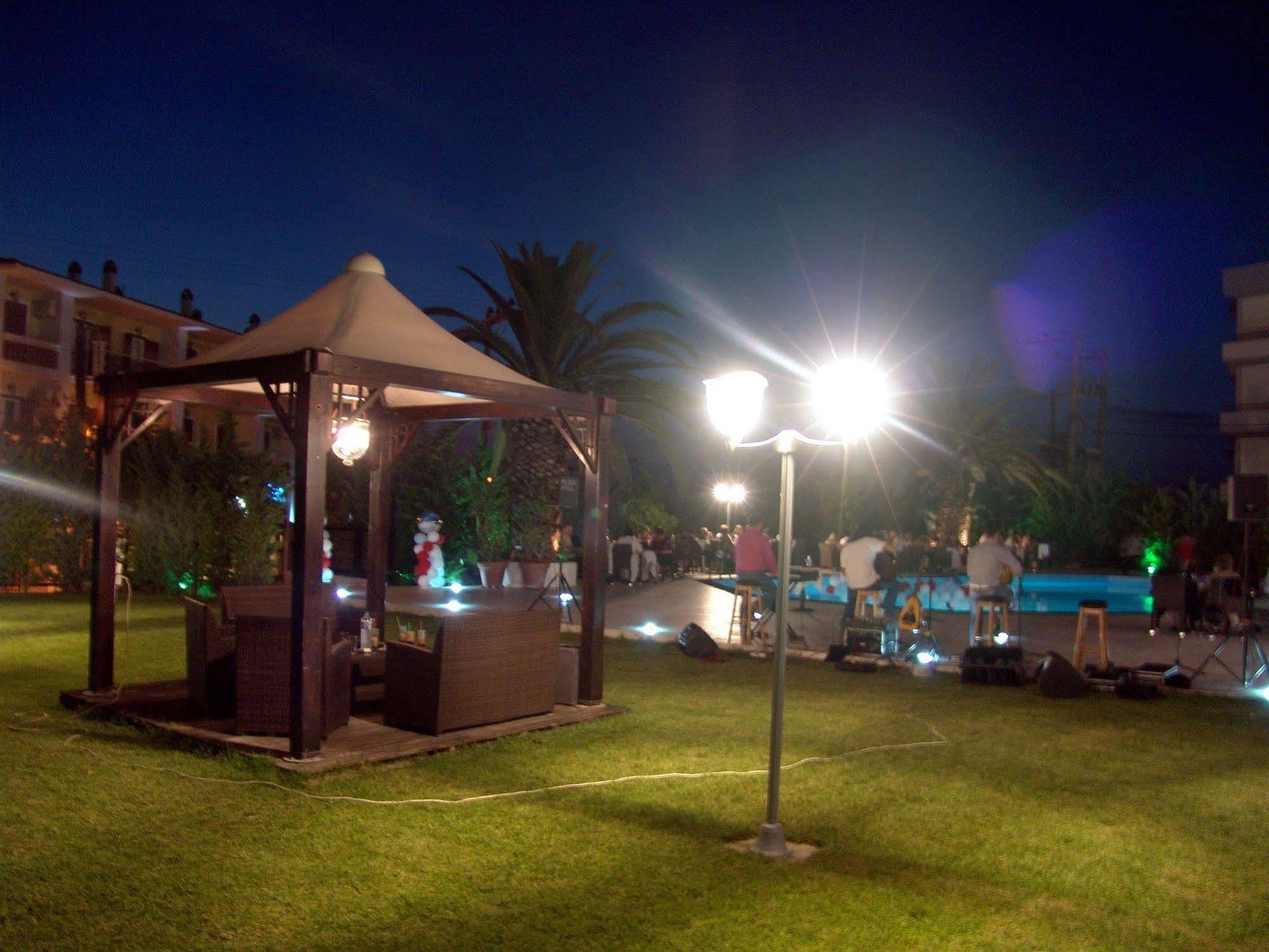 Merope Hotel Karlovassi