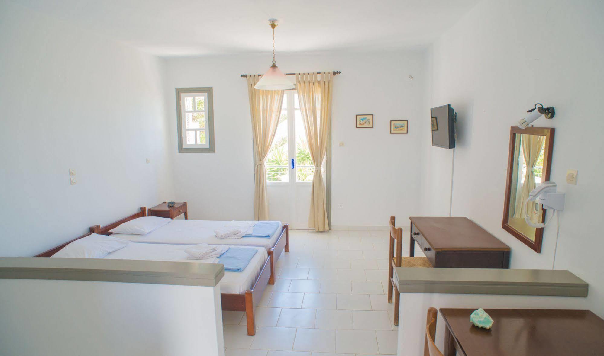 Ostria Hotel