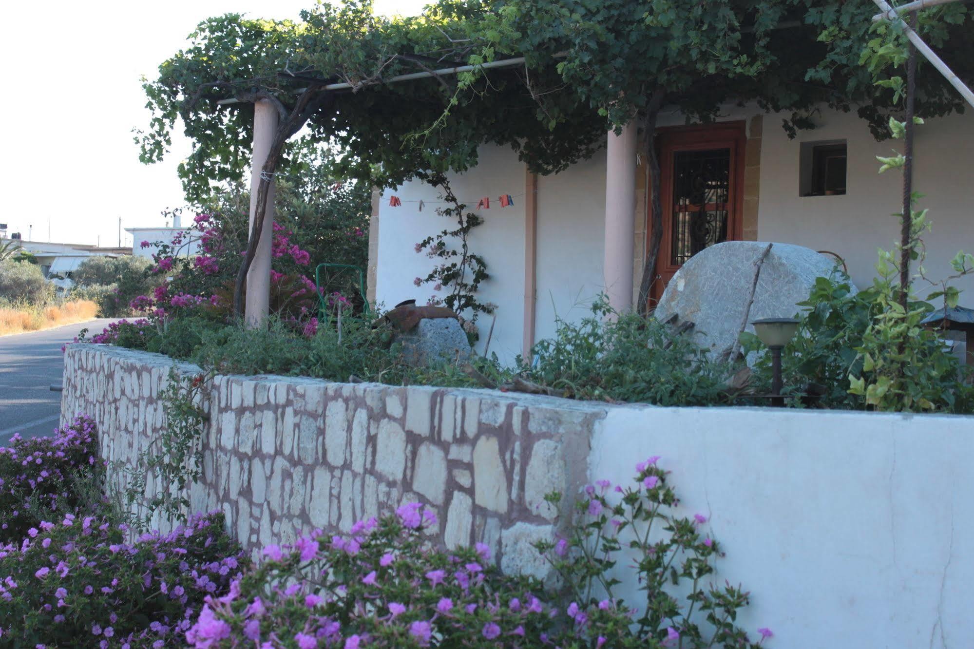 Holiday home Falasarna Lardas House *