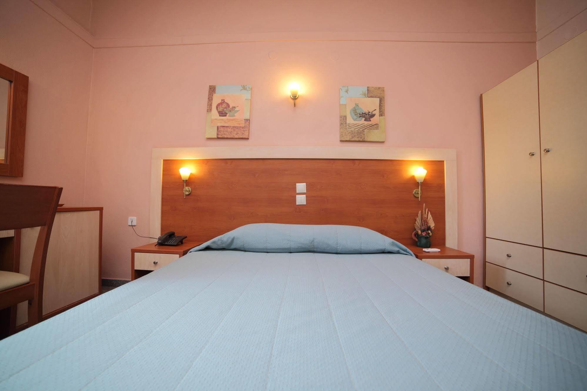 Hotel Erato 3*