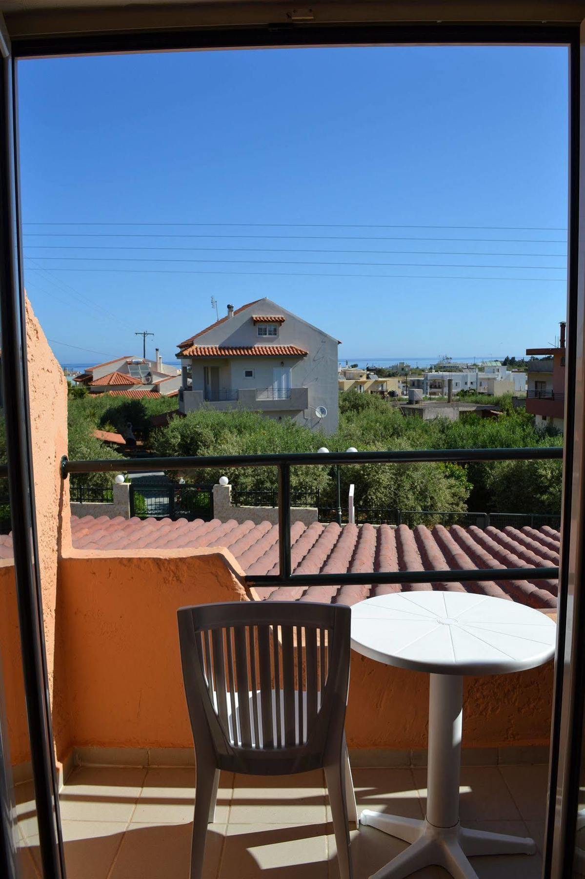 Hotel Erato 3*