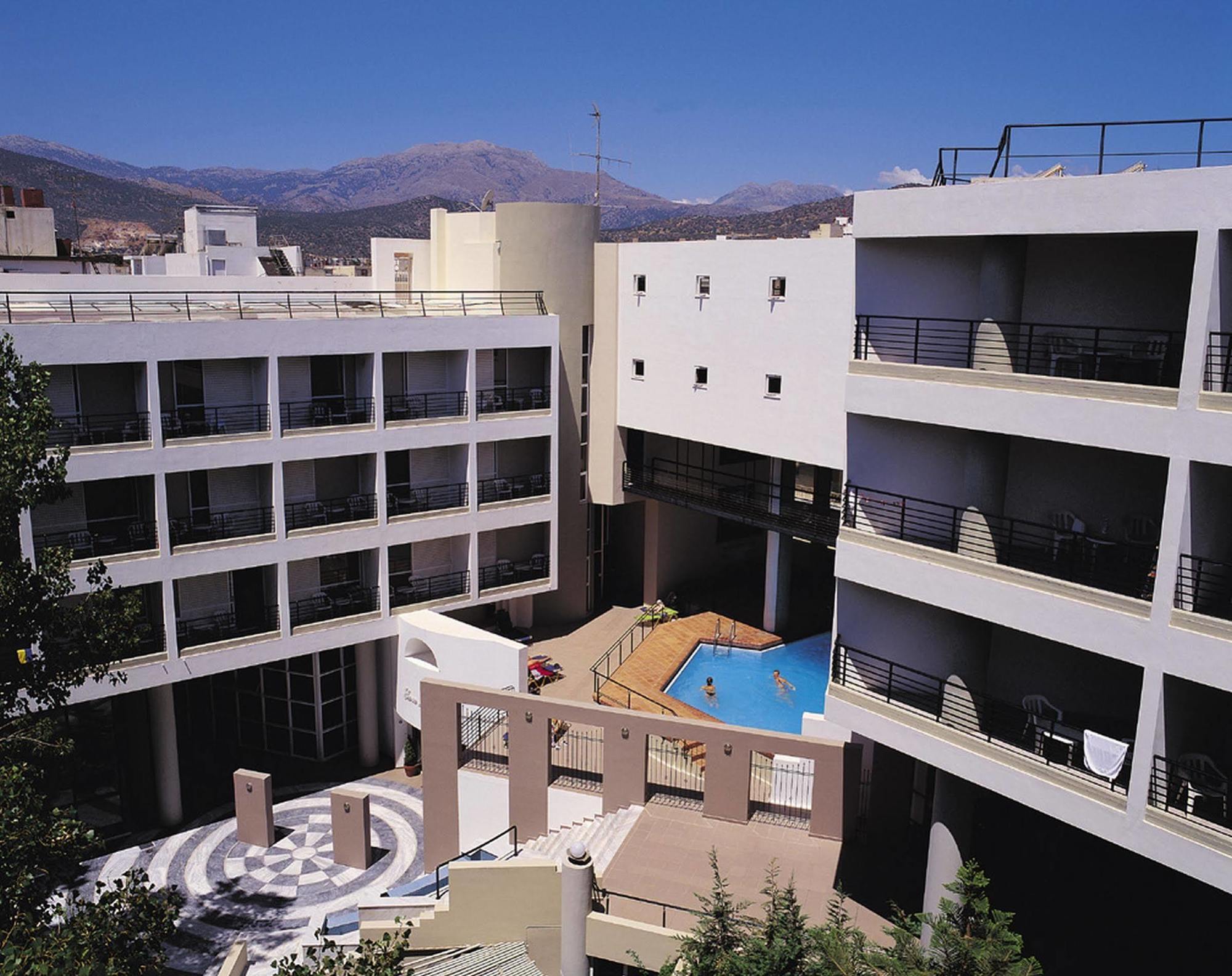 Santa Marina Unique