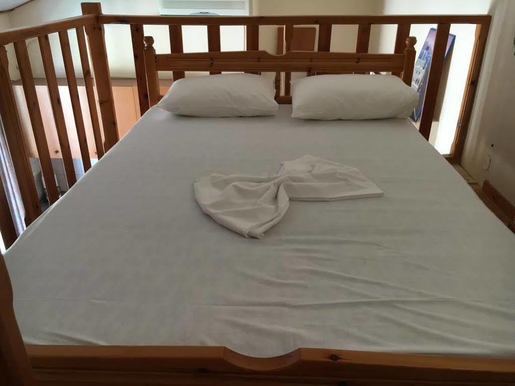 Ilyssion Holidays Apartment *