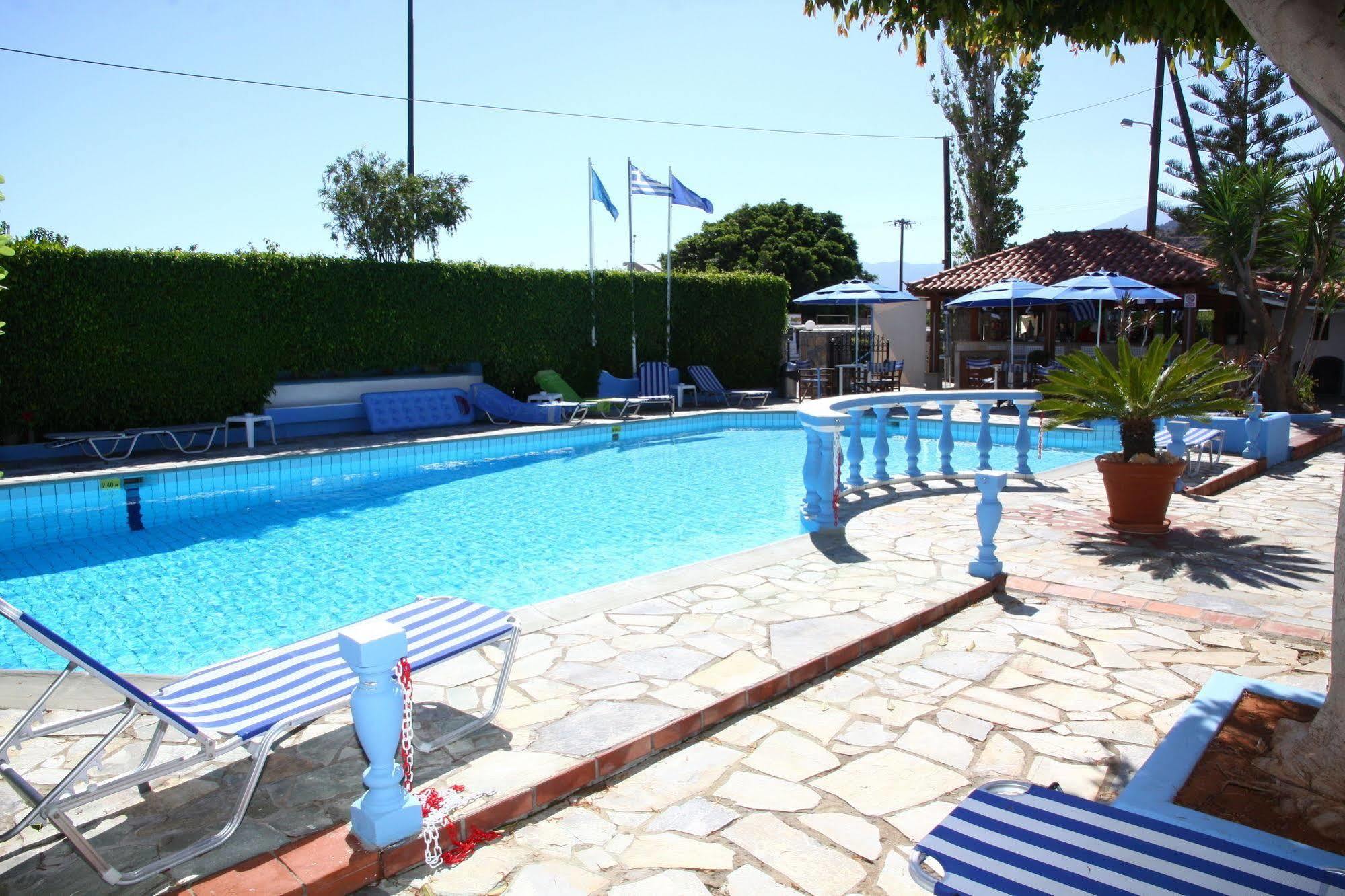 Aparthotel Villa Anna 3*