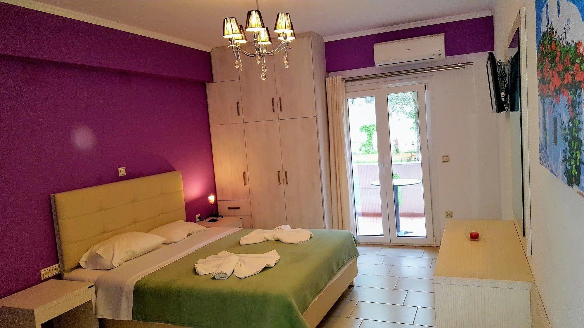 Aparthotel Oasis Exclusive 3*
