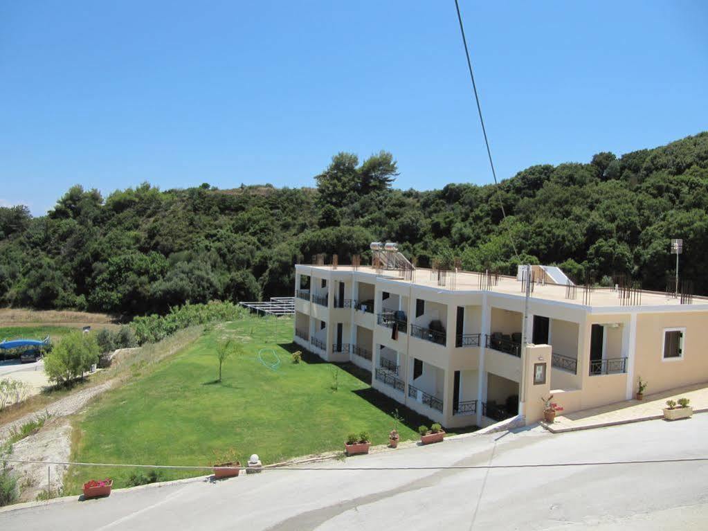 Levantino & Aparthotel 3*