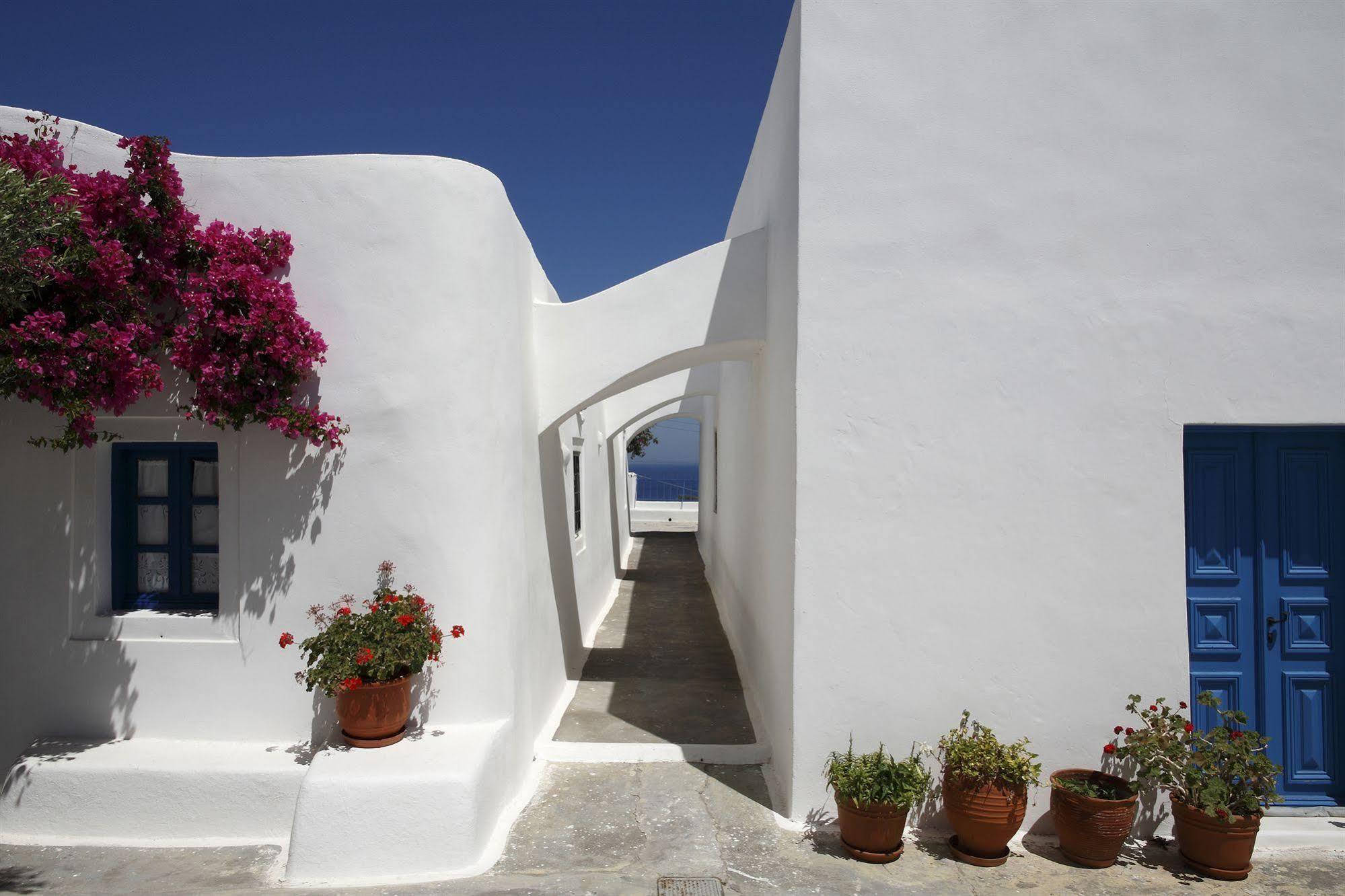 Aghios Artemios Traditional Hotel