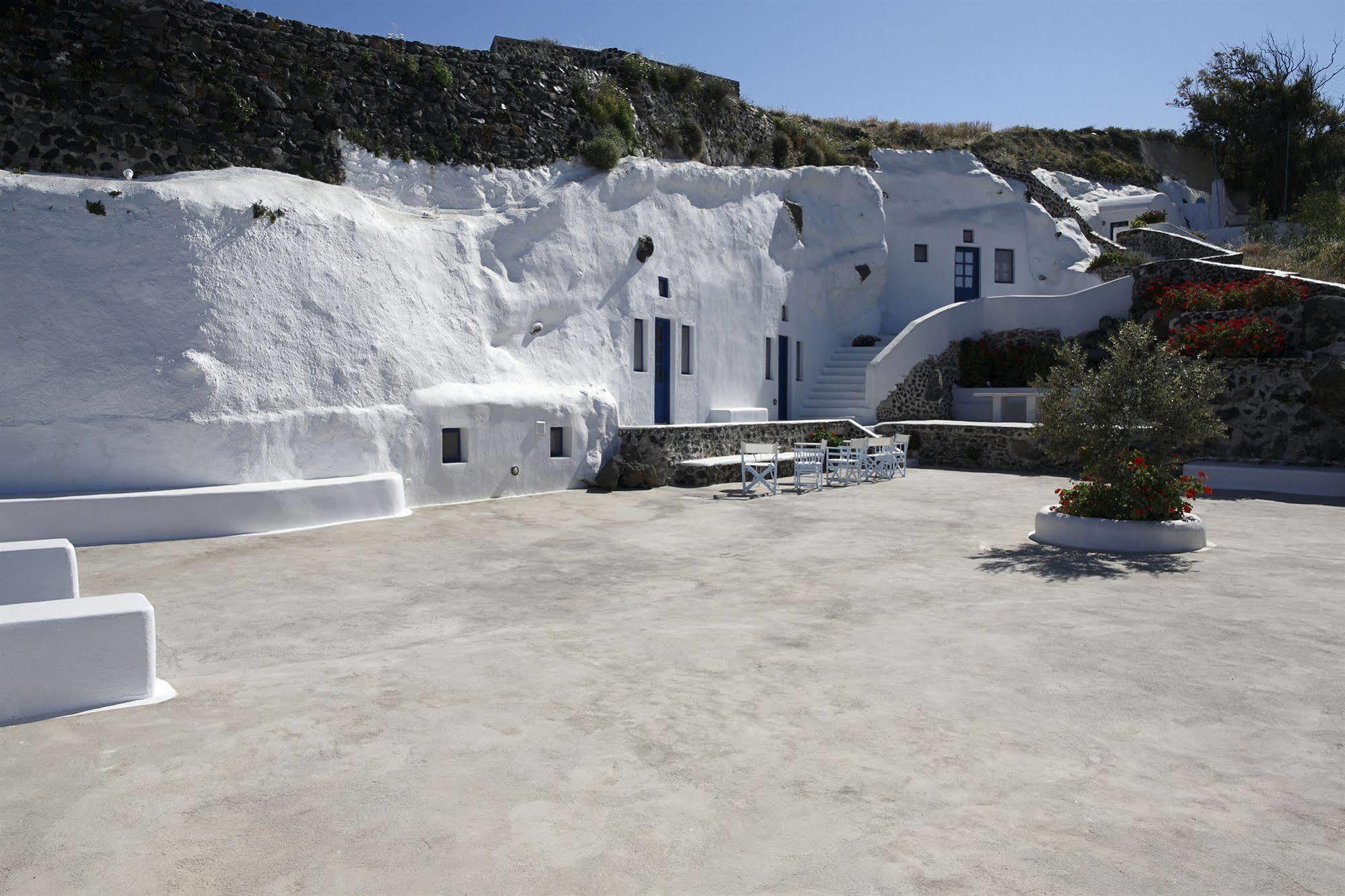 Aghios Artemios Traditional 3* Imerovigli (Santorini)