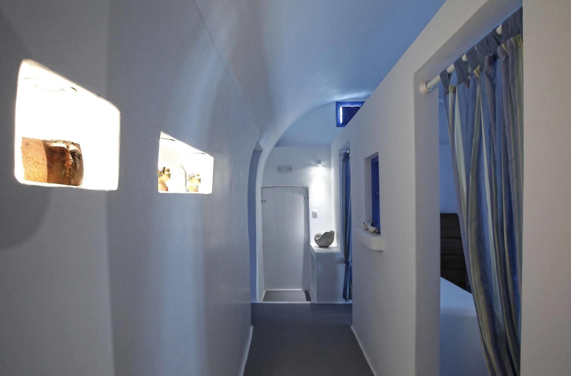 Aghios Artemios Traditional Hotel 3*