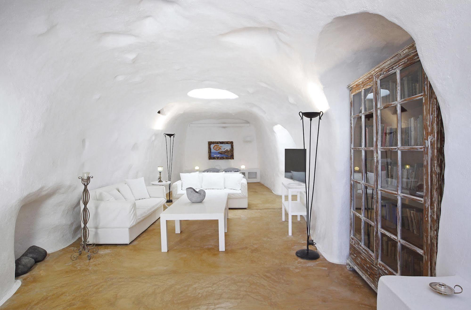 Hotel Aghios Artemios Traditional