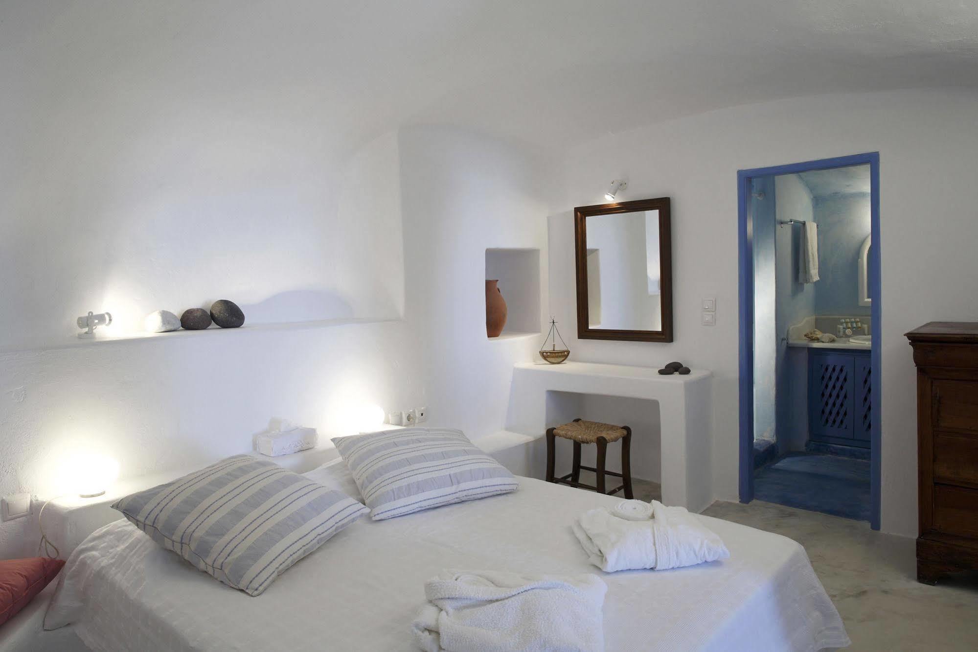 Aghios Artemios Traditional Imerovigli (Santorini)