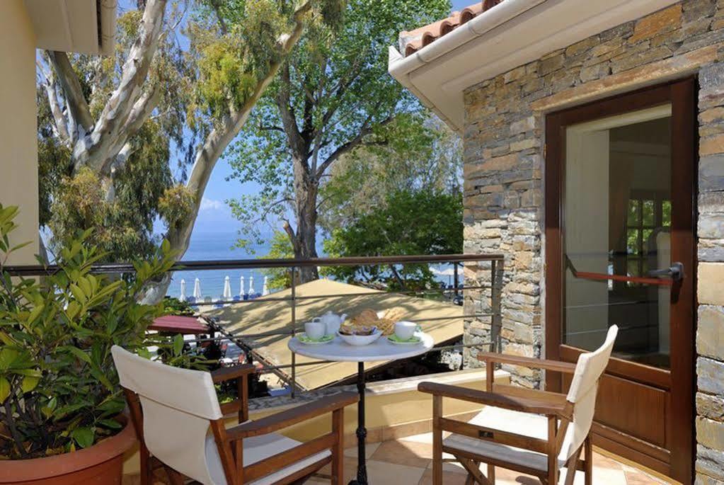 Enalion Aparthotel Kala Nera