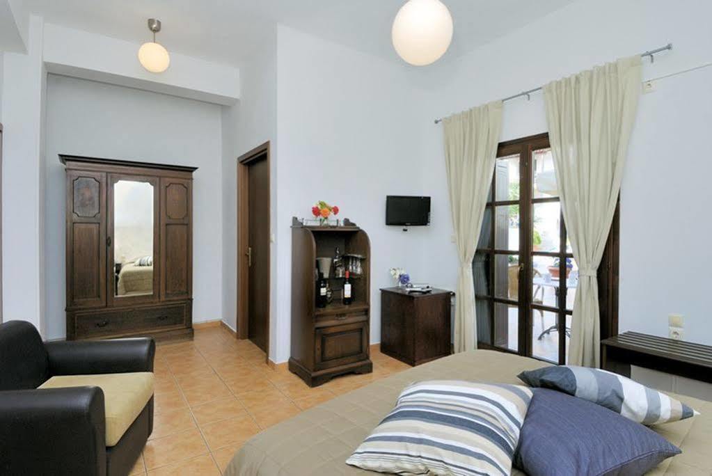 Enalion Aparthotel Kala Nera