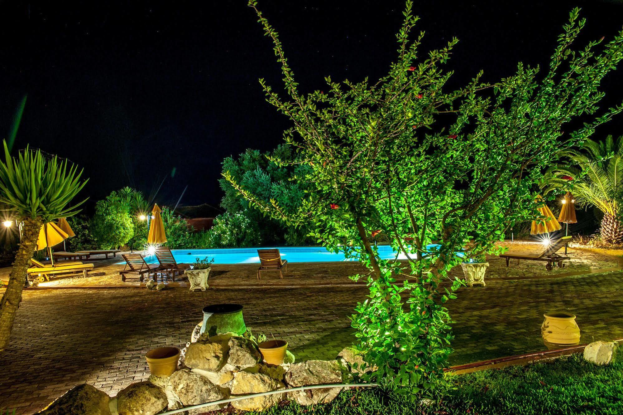 Hotel Pegasus Karavados