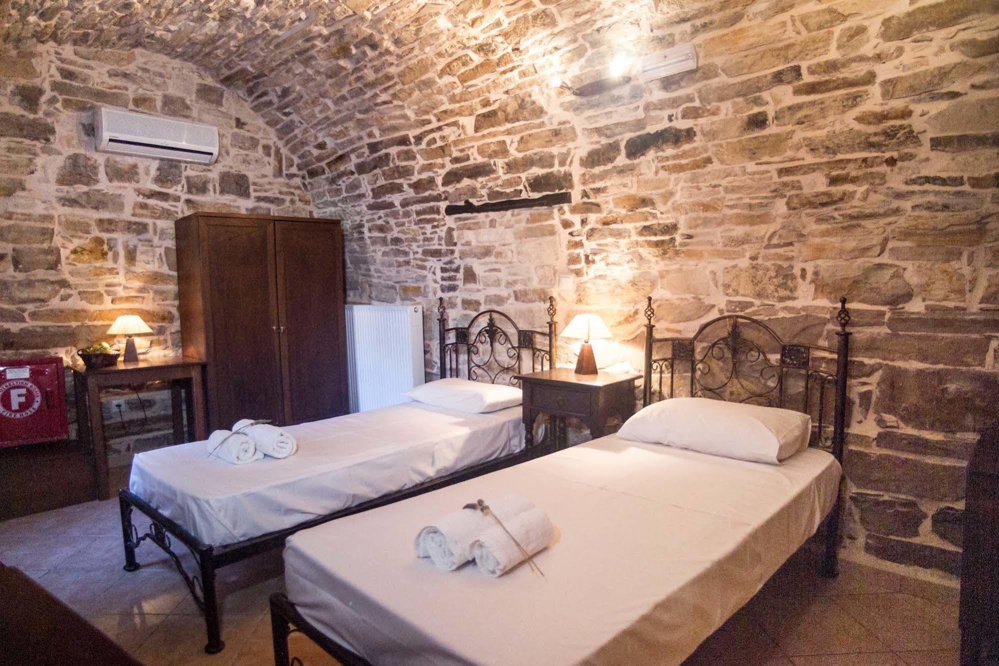 Vouno Village Hotel 3*