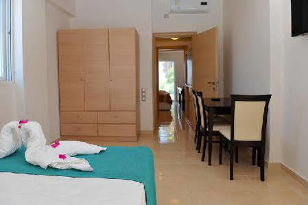 Aparthotel Cavo D' Oro 3*