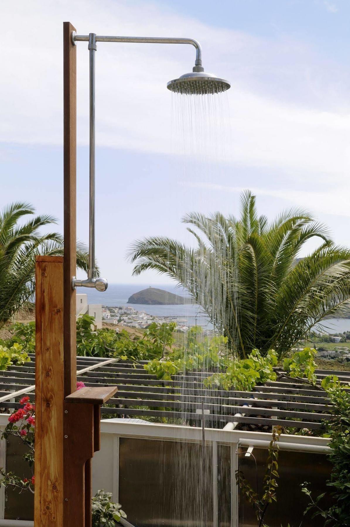 Guest house Kymothoi & Pool Bar Gavrio