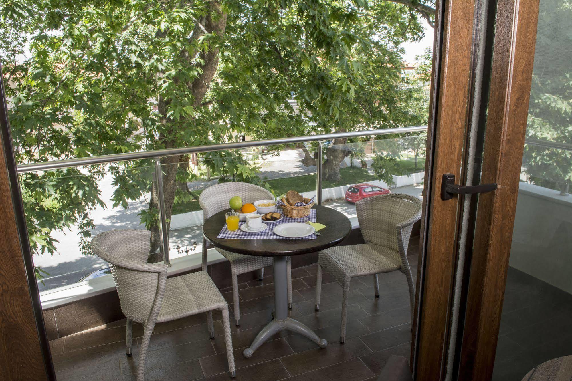 Hotel Ifigenia *