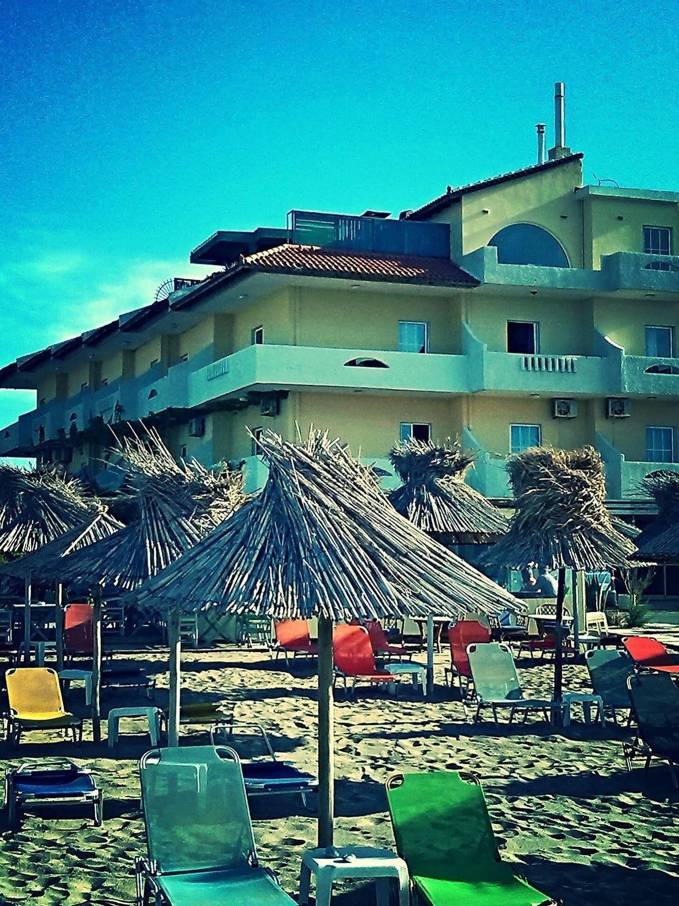 Aptera Beach 3*