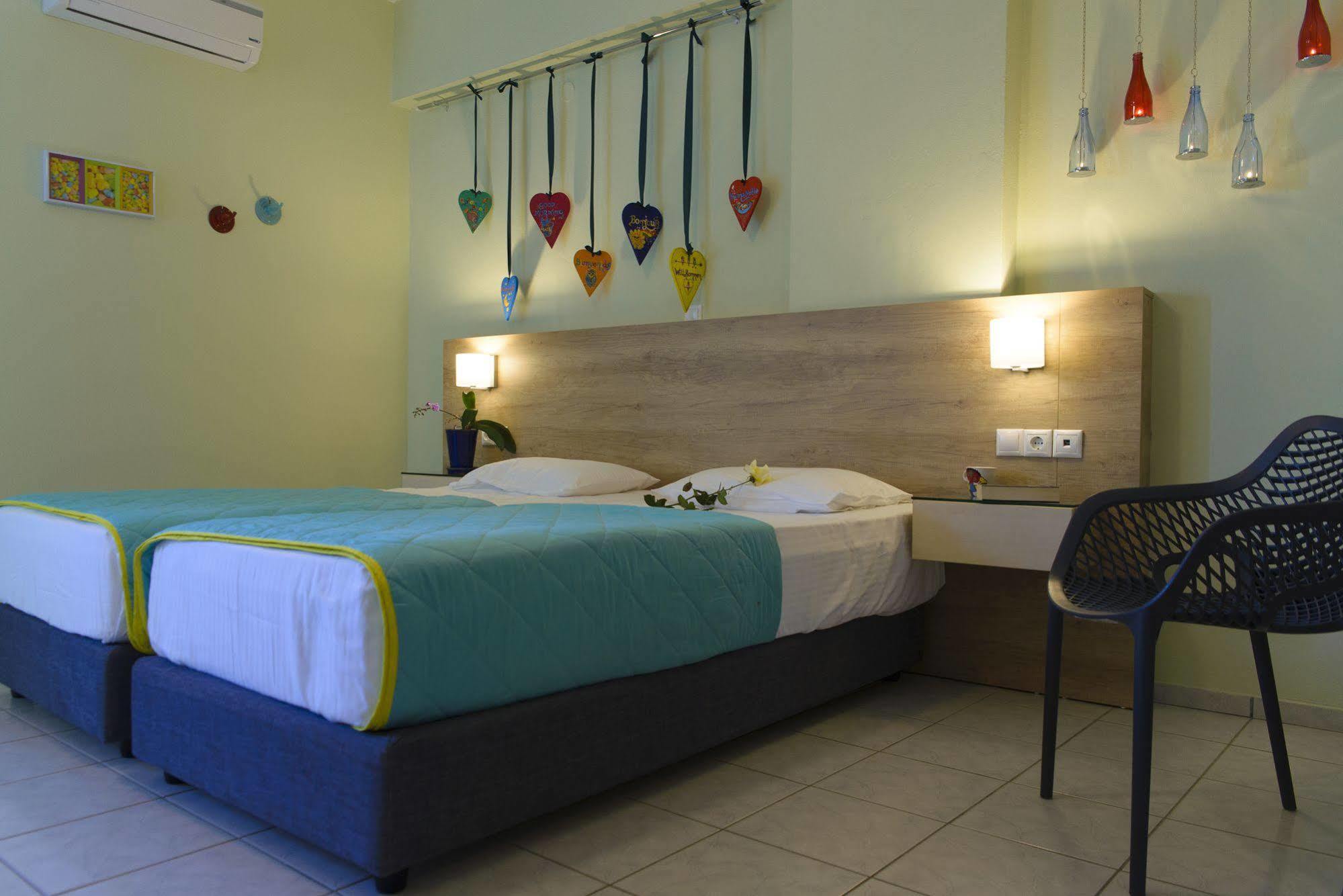 Aptera Beach Hotel 3*