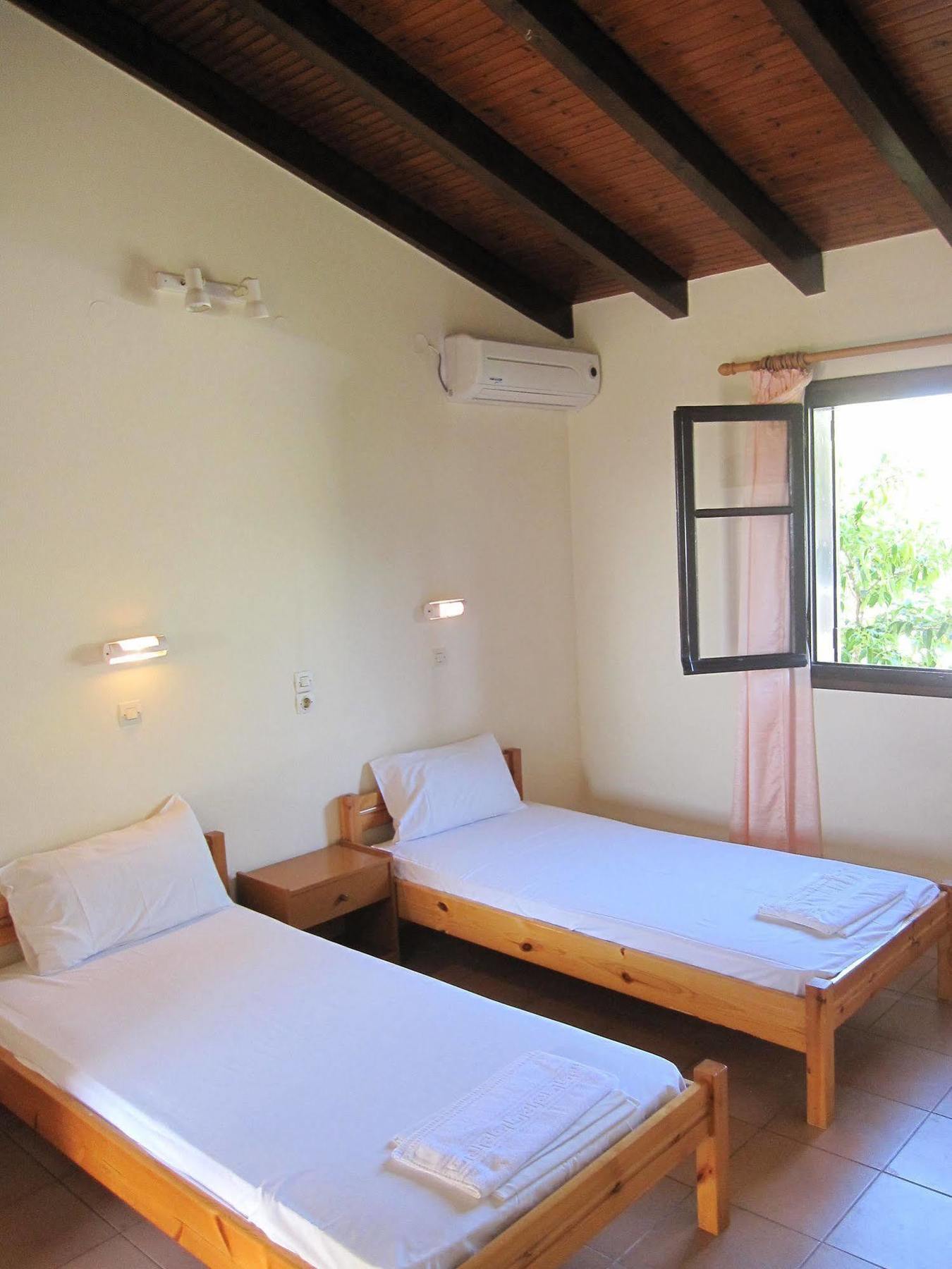 Alexandra Makris Gialos Studios Apartment Lassi (Kefalonia)