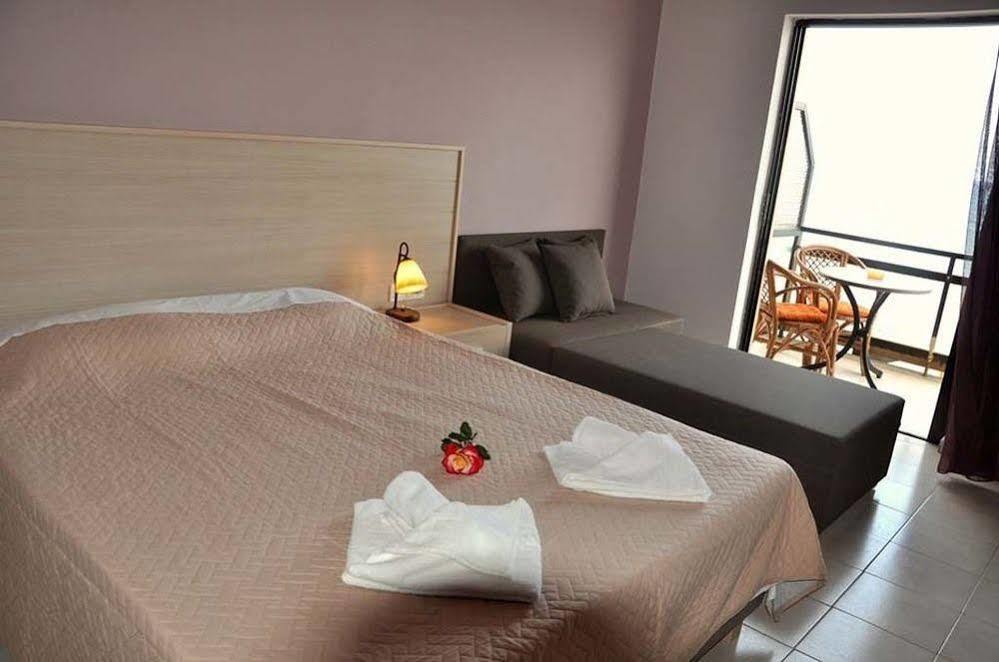 Apartment Akrogiali *