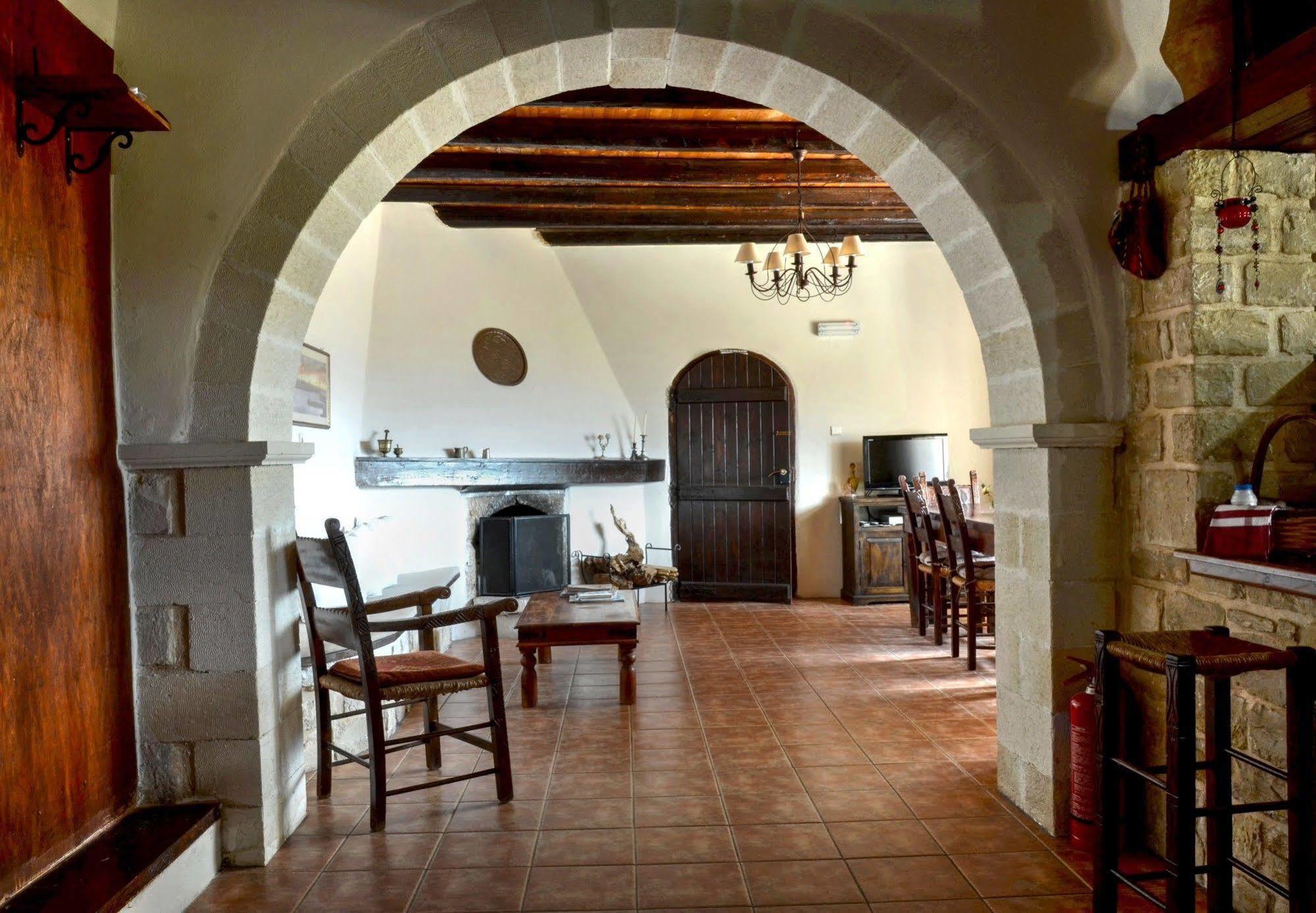 Anemole Traditional Cretan