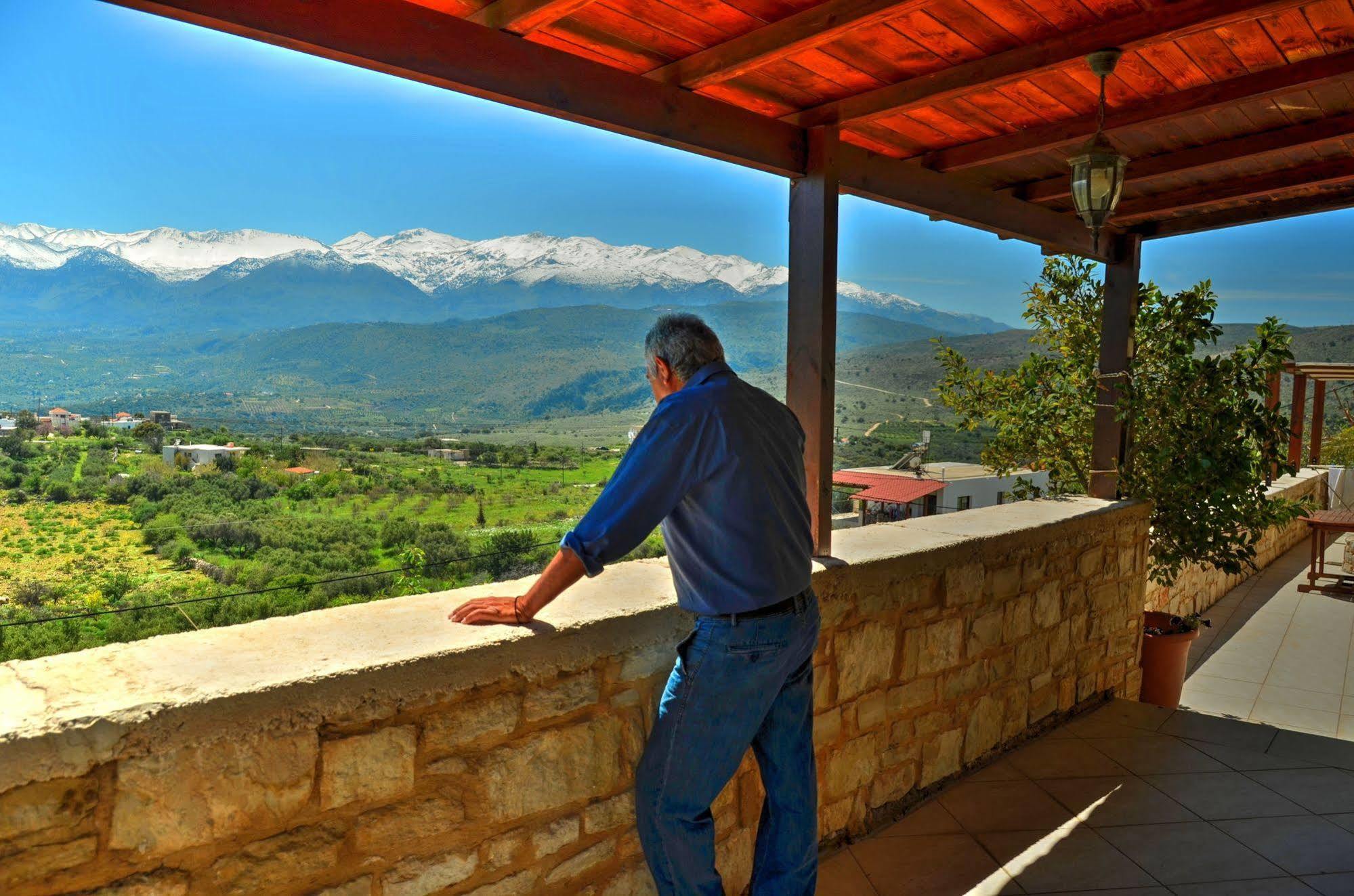 Anemole Traditional Cretan *