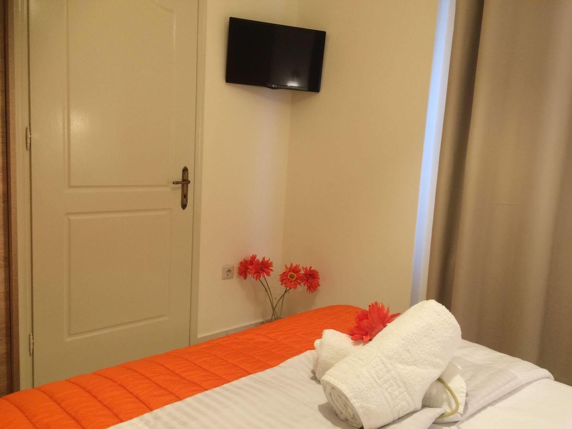 Sunny Hotel 2*