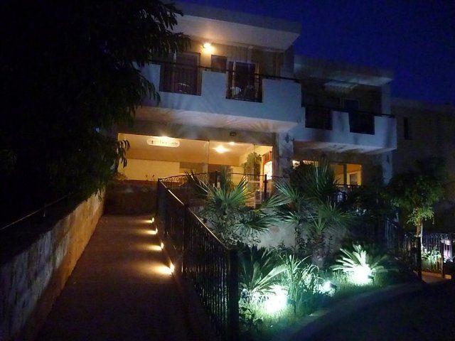 Bella Casita Family Apts Hotel