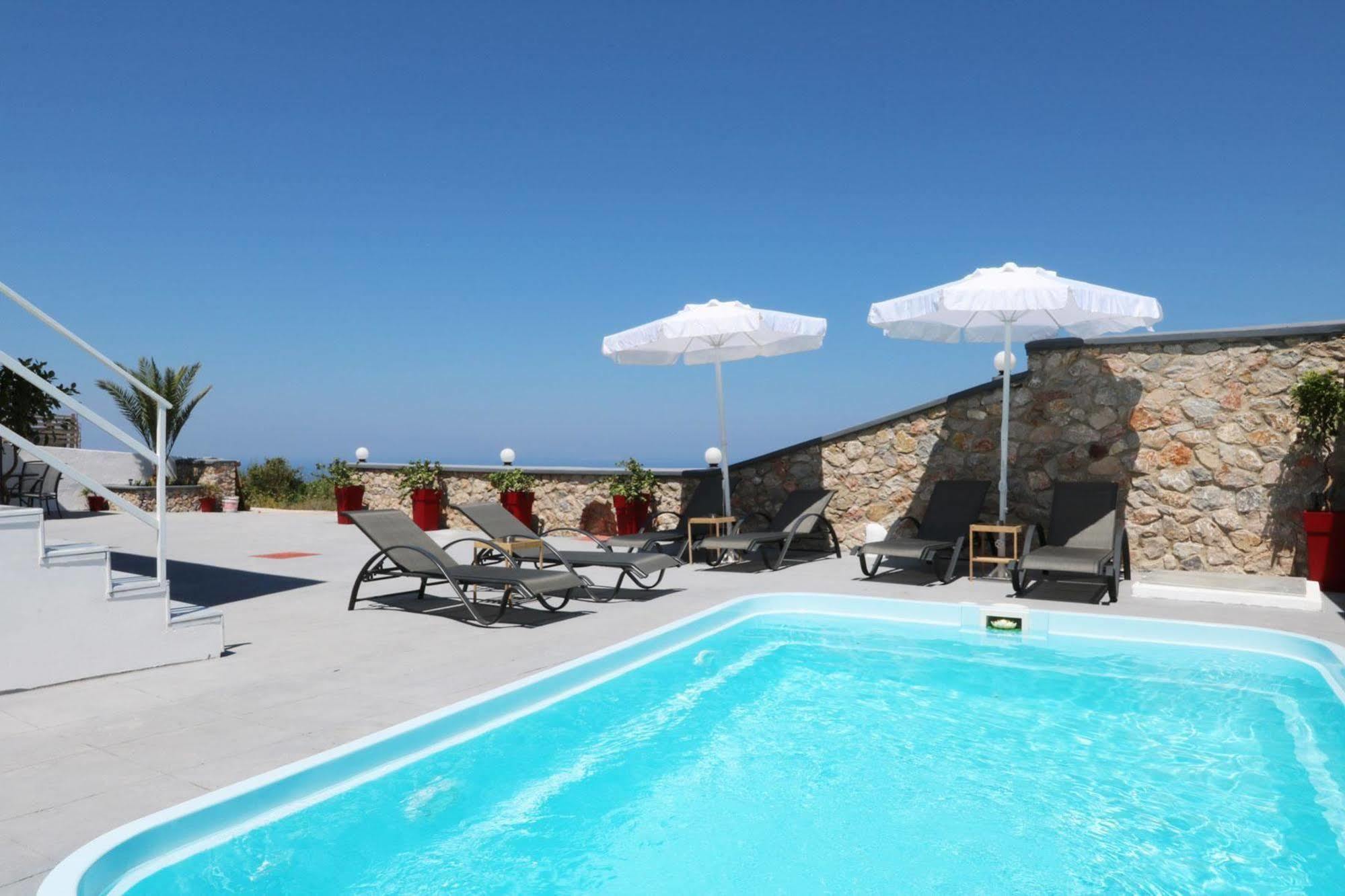Libertad Guest house Imerovigli (Santorini)