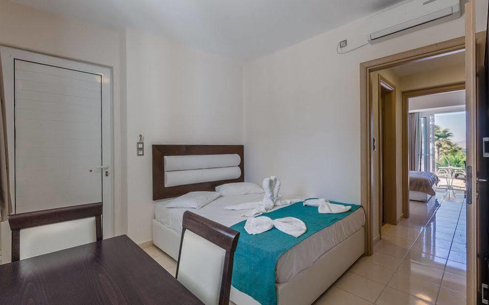 Aparthotel Cavo D' Oro