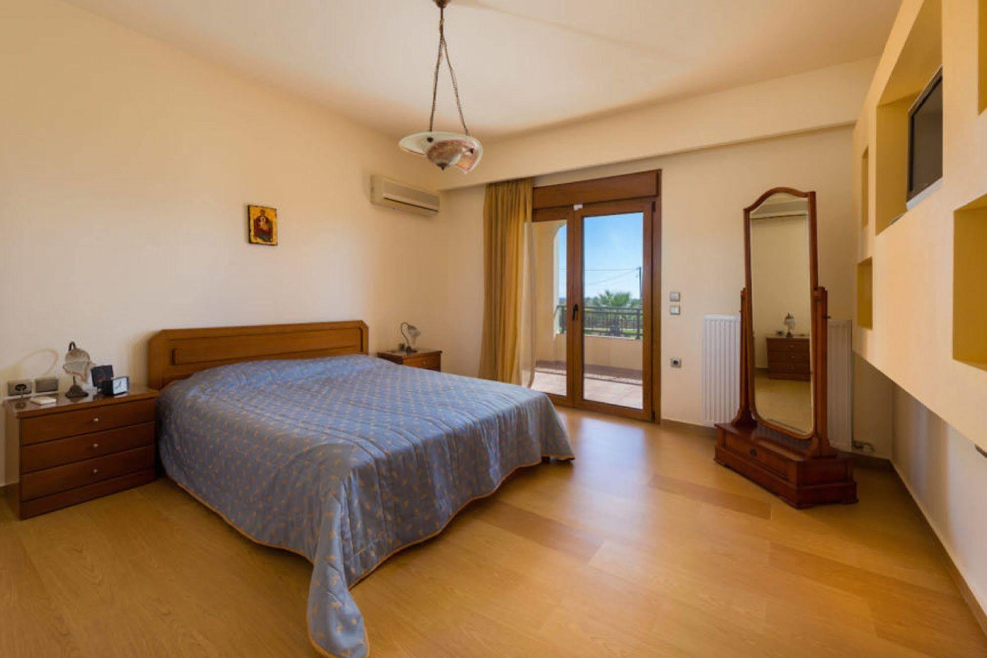 Rose Villa