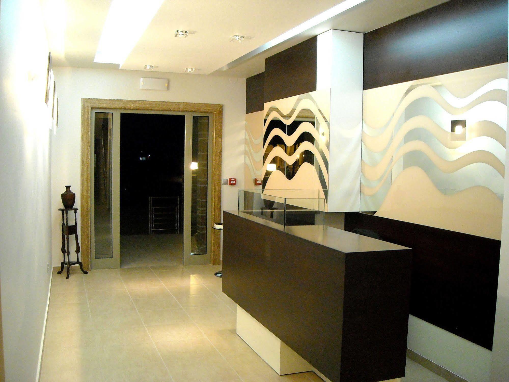 Hotel Epavlis *
