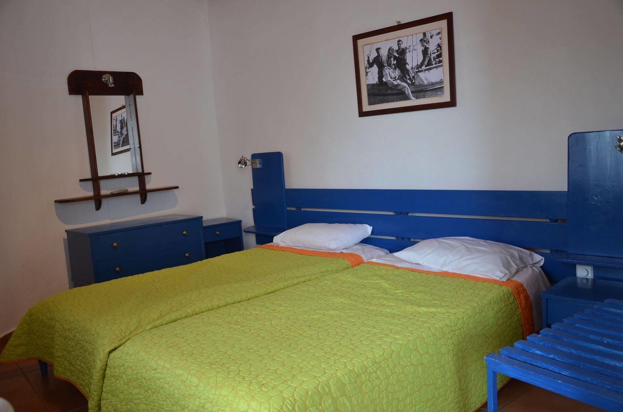 Themis Hotel