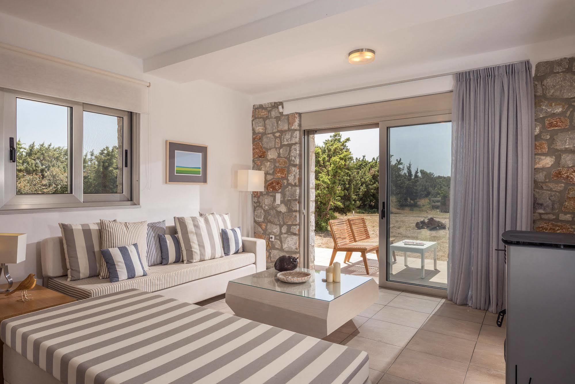 Villa Cedar Bay Beachside Palaiochora